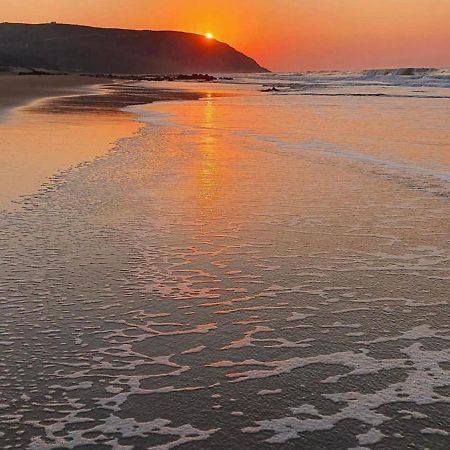 Linga Futhi Beach Cottages Port Saint Johnʼs Eksteriør billede